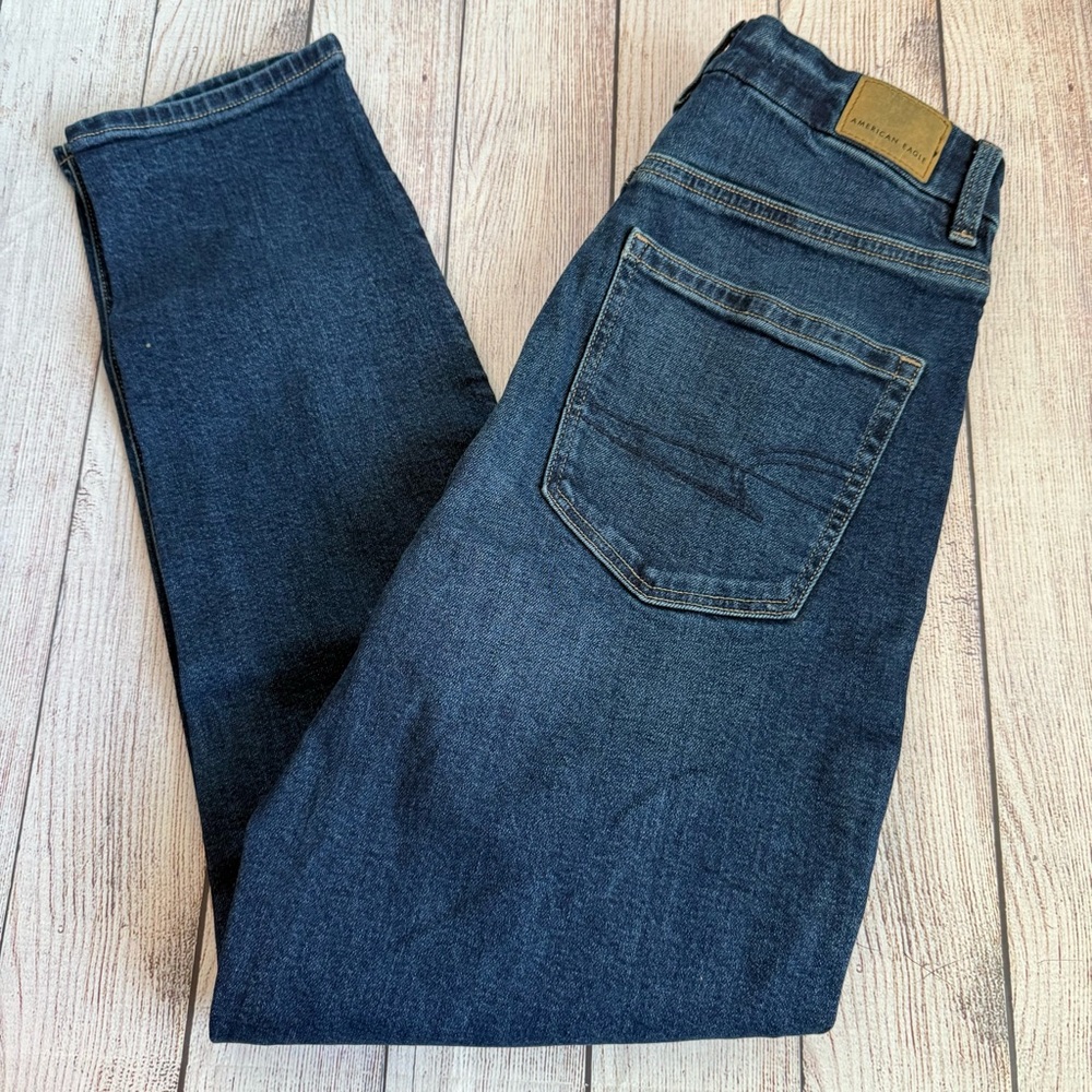 AMERICAN EAGLE Curvy Mom Blue Jeans 2